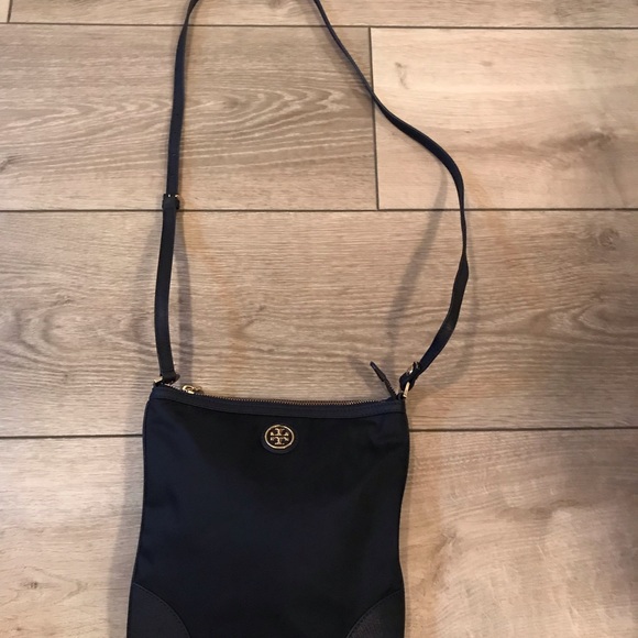 Tory Burch Nylon Crossbody / Swingpack Tote EUC - Picture 12 of 14
